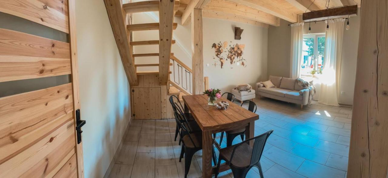 Magiczny Przystanek Apartment Myczkow Ngoại thất bức ảnh