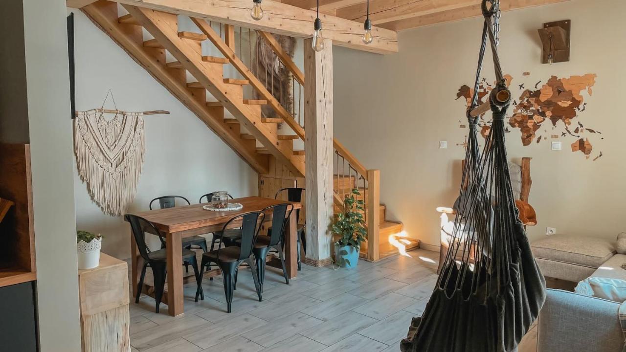 Magiczny Przystanek Apartment Myczkow Ngoại thất bức ảnh