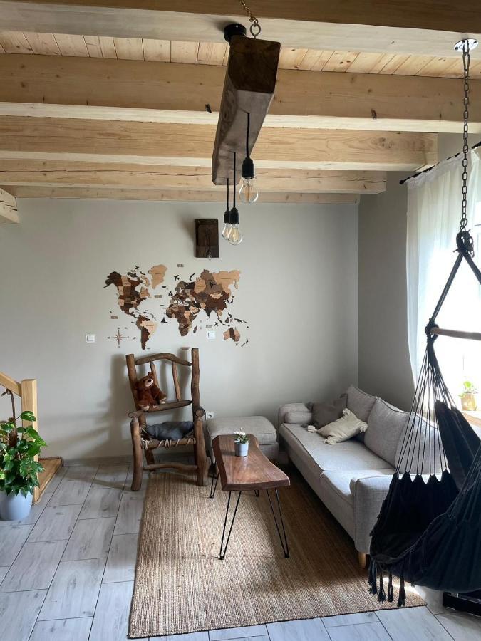 Magiczny Przystanek Apartment Myczkow Ngoại thất bức ảnh